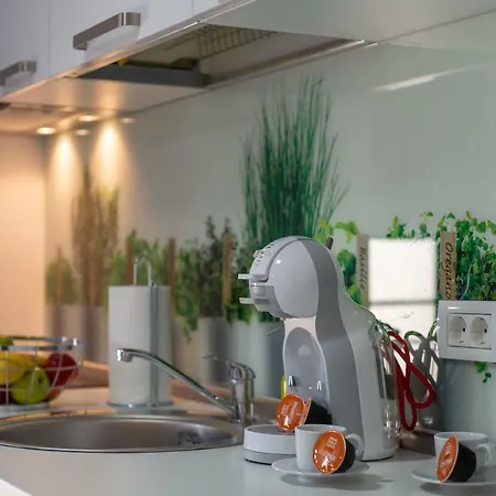 شقة فندقية Steel Residence- Tesla Drive Experience