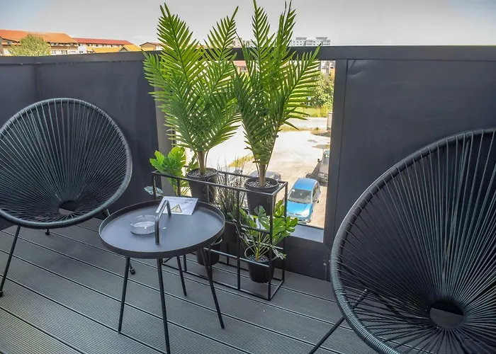 Steel Residence- Tesla Drive Experience 3*